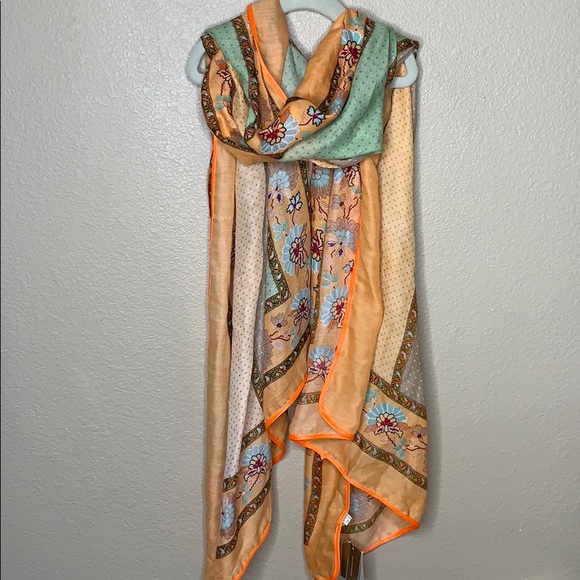 Francesca's Collections Accessories - Francesca’s scarf